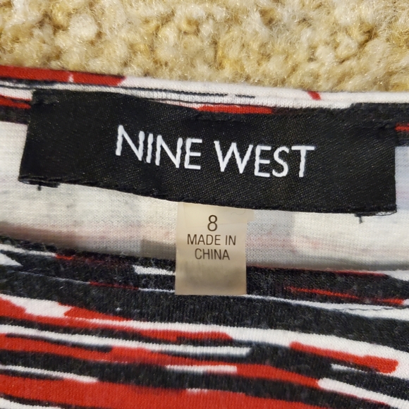 Nine West red, black, white swirl form fitted dress size 8 - Picture 4 of 8